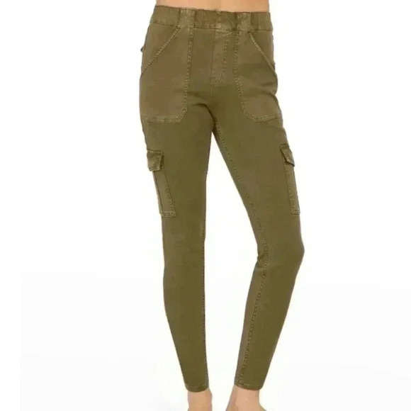 Spanx Stretch Twill Ankle Cargo Pants in Darkened Olive size S NWT $128 - Picture 7 of 7